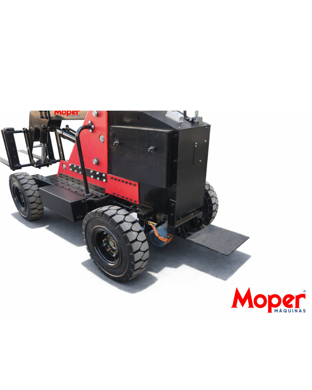 Empilhadeira Moper® Telescópica 1,5 Toneladas