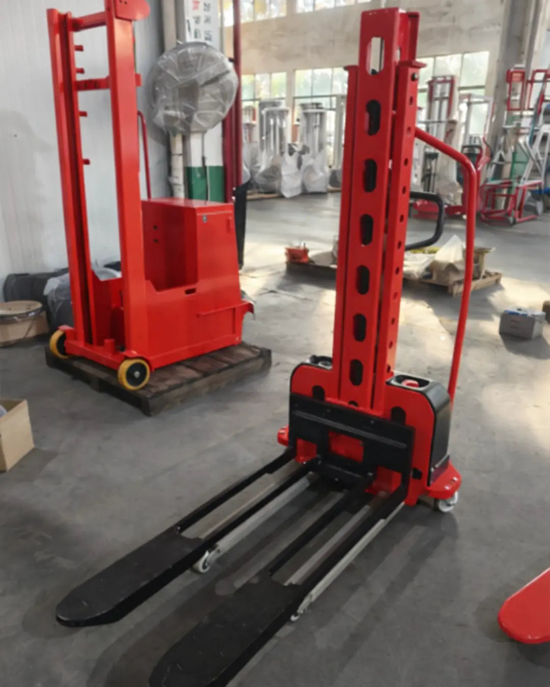Paleteira Moper® Elevatória Semi-Elétrica 1 Tonelada