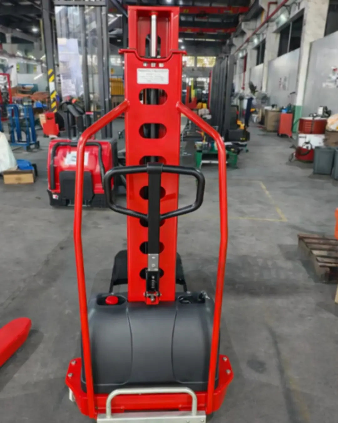 Paleteira Moper® Elevatória Semi-Elétrica 1 Tonelada
