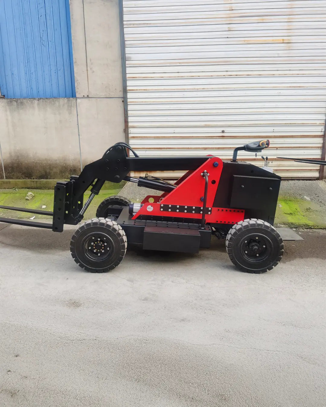 Empilhadeira Moper® Telescópica 1,5 Toneladas